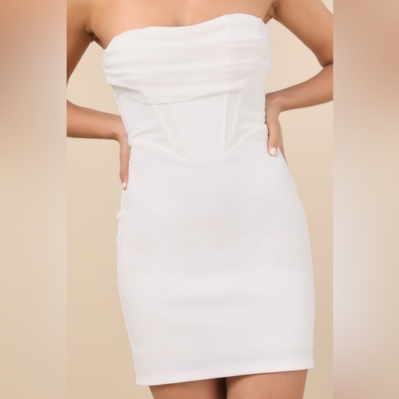 Lulus Dramatic Intent White Strapless‎ Corset BodyconMini Dress, Size L, NWOT - Picture 5 of 14